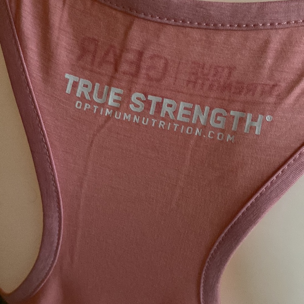 ON True Strength large Gradient Racerback Workout top - Picture 3 of 5